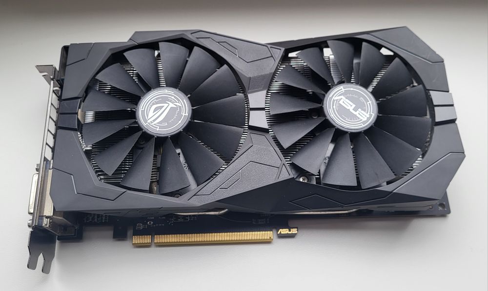 Відеокарта 4GB 256bit Asus ROG Strix OC RX 570