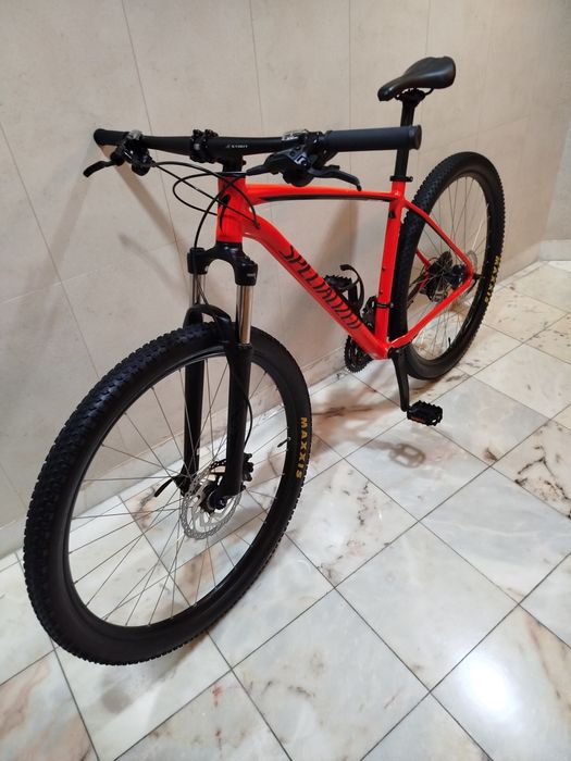 Bicicleta Specialized Rockhopper 29"- BTT