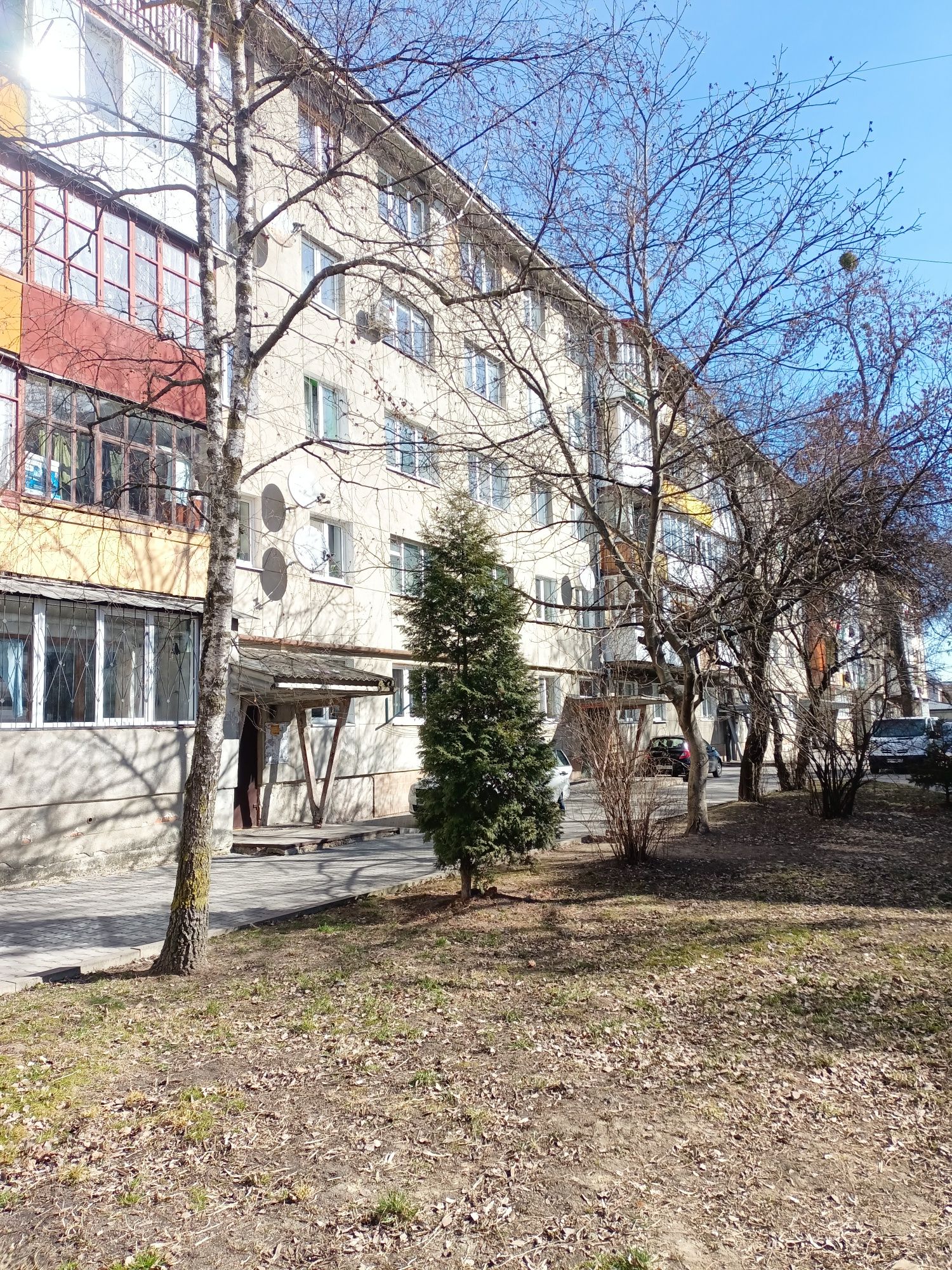 Терміновий Продаж 3 к. квартира / вул. Сорохтея біля Парку та озера