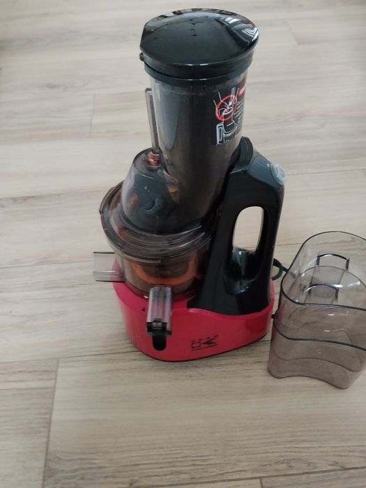 Wyciskarka wolnoobrotowa Kalorik