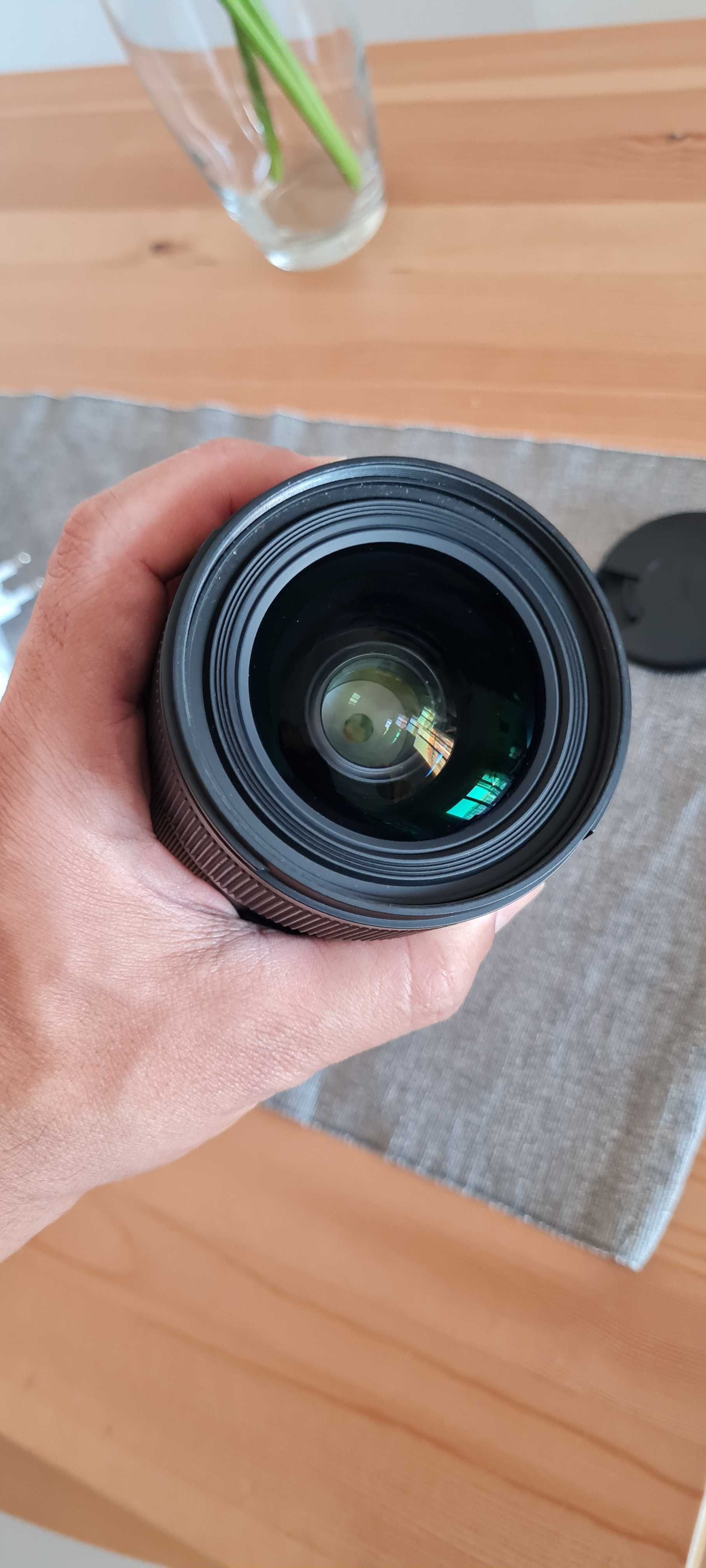 Objetiva Sigma Art 18-35