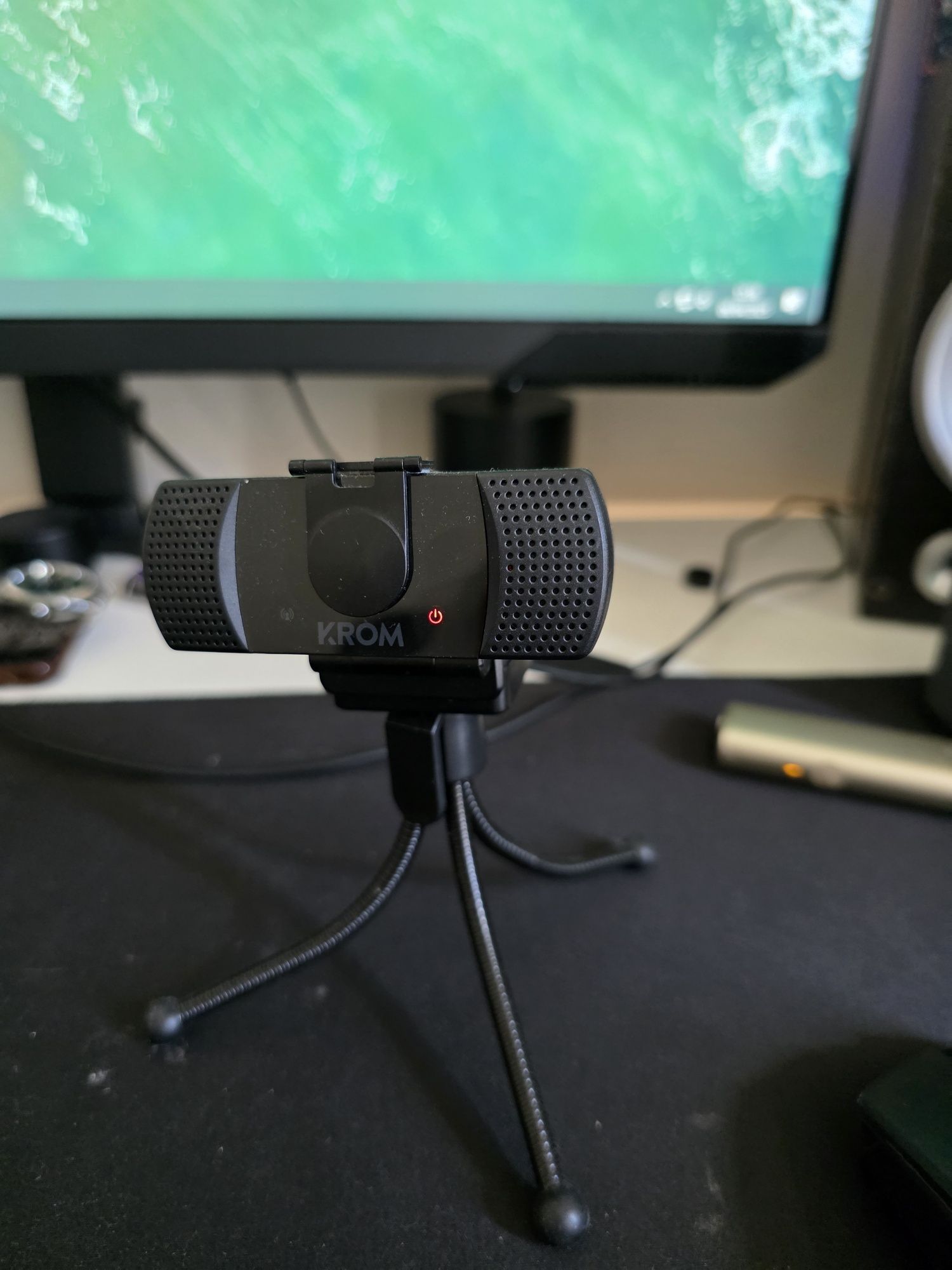 Vendo setup gaming 

Torre:

Caixa- nox hummer TGX RGB
DISSIPADOR - jo