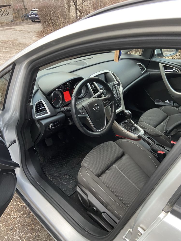 Astra J Sport Tourer  1.7 CDTI