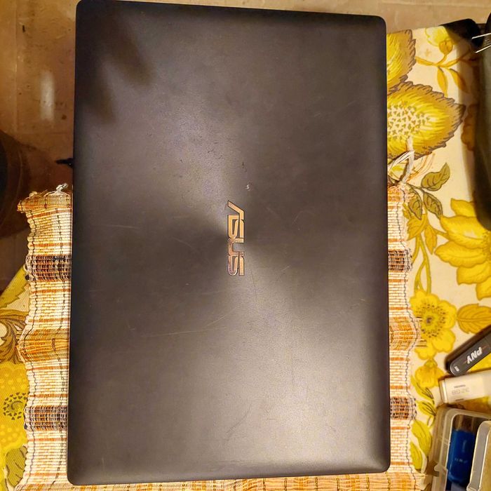 Portátil Asus F553M sem HDD e Carregador: Avariado