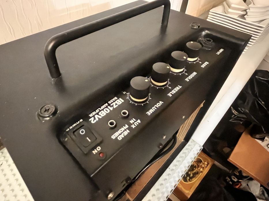 Бас-комбік Ibanez IBZ10BV2