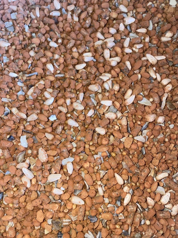 Gryt mineralno witaminowy dla gołębi 8kg UNIMIX