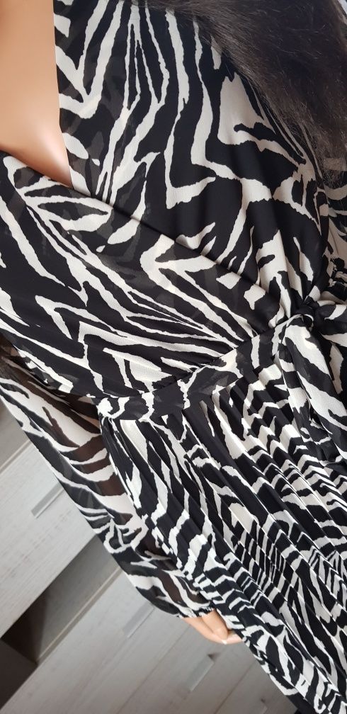 Sukienka Maxi zebra plisy wiązana nowa S M L