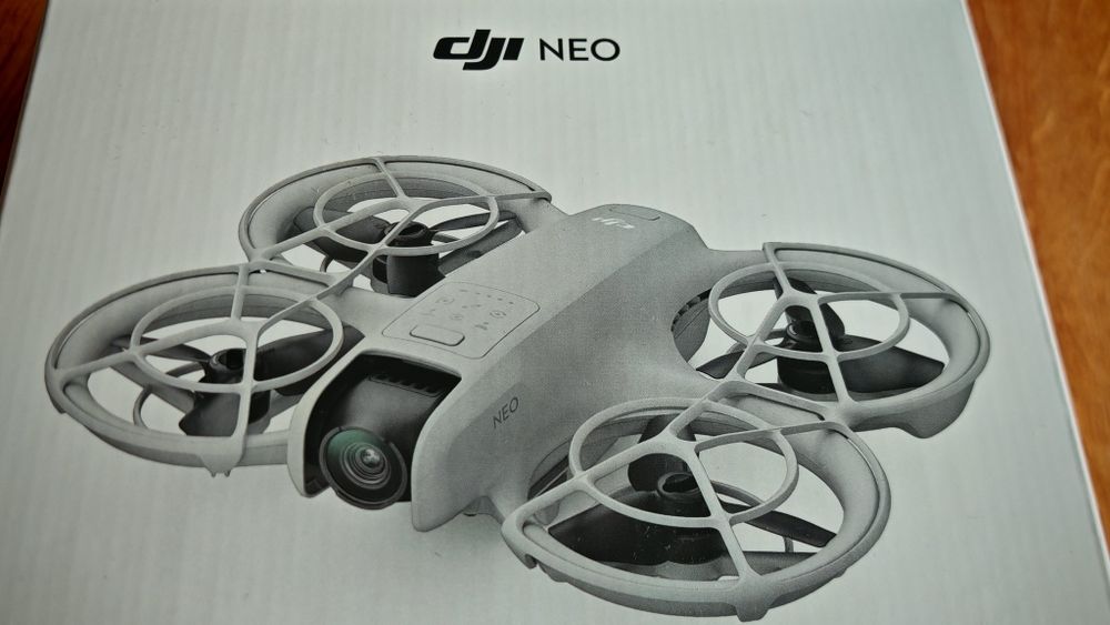 Nowy dron DJI Neo