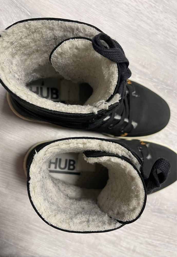Ботинки зимние HUB размер 36