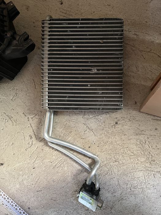 Радіатор кондикціонера Vito 639