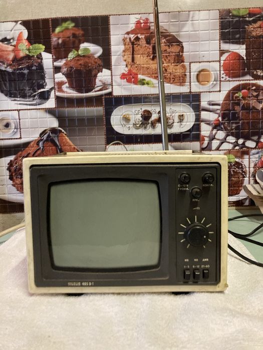 Вінтажни телевизор