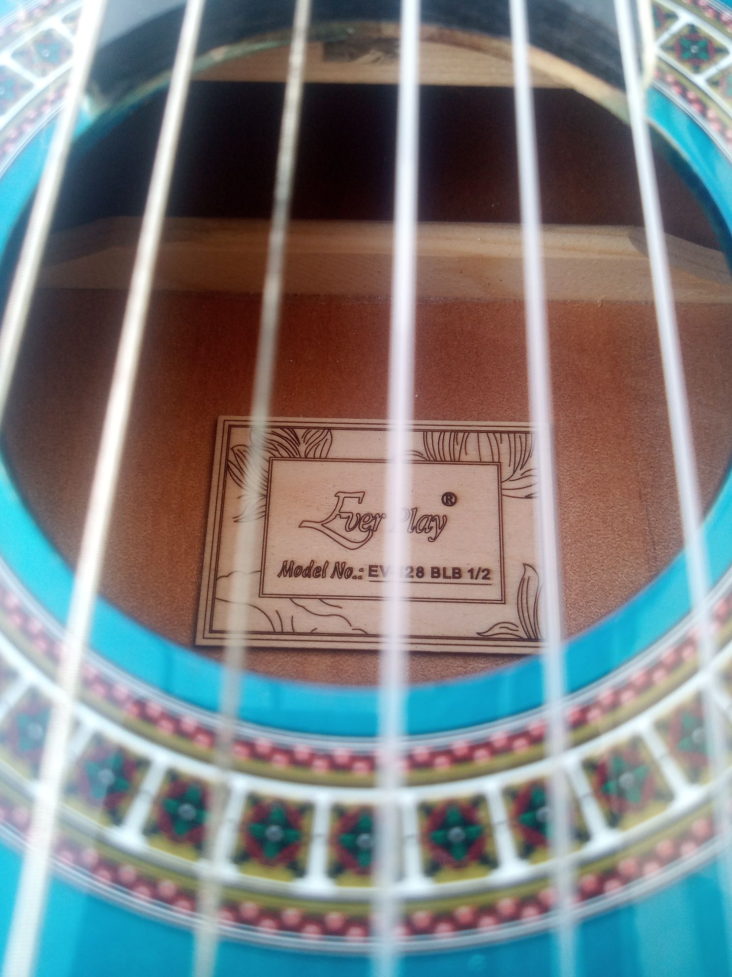 Gitara klasyczna 1/2 z pokrowcem