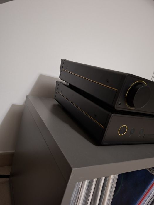 Amplificador Arcam Radia A5 e leitor de CD Arcam Radia CD5 como novos.
