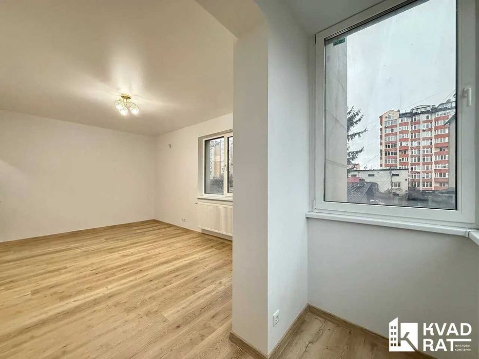 2 кім квартира з ремонтом, центр , 2 поверх