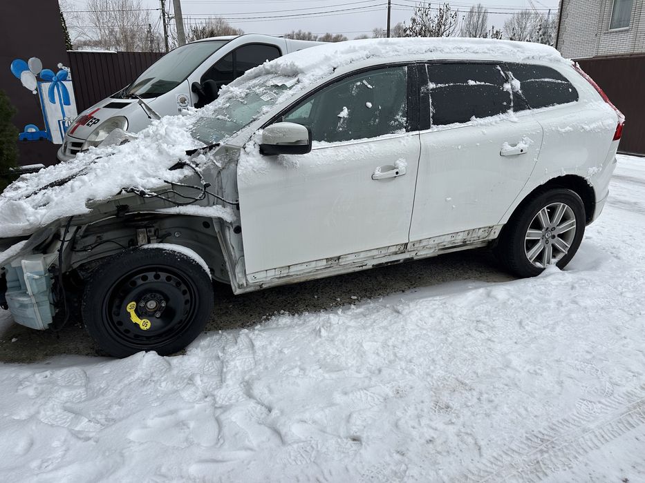 Volvo XC60 T5 2,0 2016 разборка