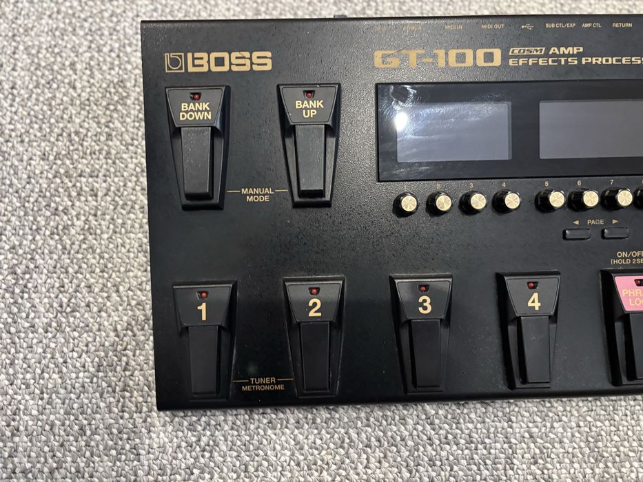Pedaleira Boss GT-100 v2.0 – Excelente Estado
