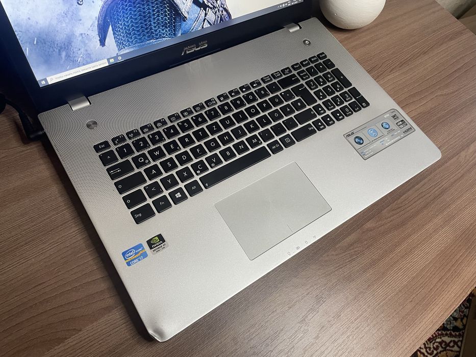Мощный, большой ноутбук Asus/FHD/Core i7/SSD+HDD/Nvidia Geforce GTX650