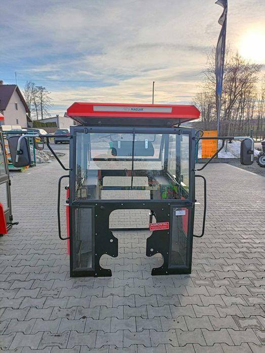 Kabina ciągnikowa NAGLAK do c330 z błotnikami  MF  C360  AGROSTAL