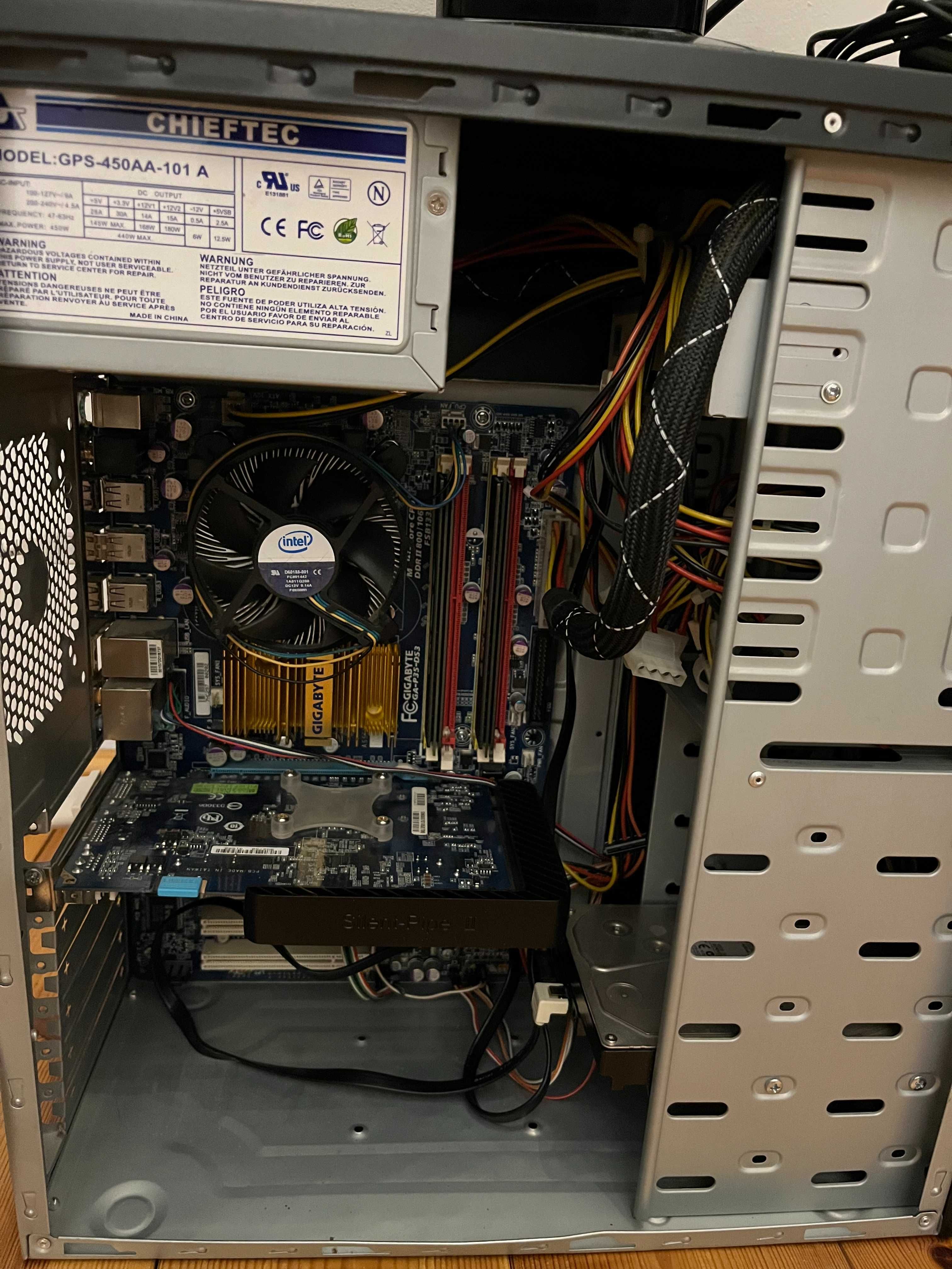 Zestaw Komputerowy PC Monitor Intel Core 2 Quad GeForce 8600GT 4GB Ram