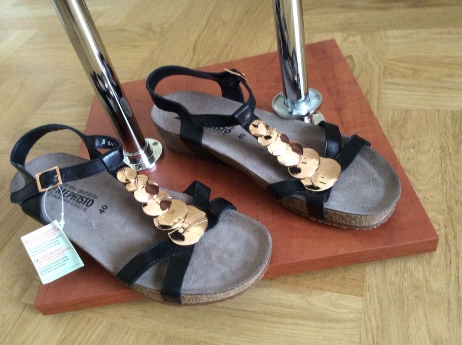 Nowe Sandale marki Mepnisto, rozmiar 40