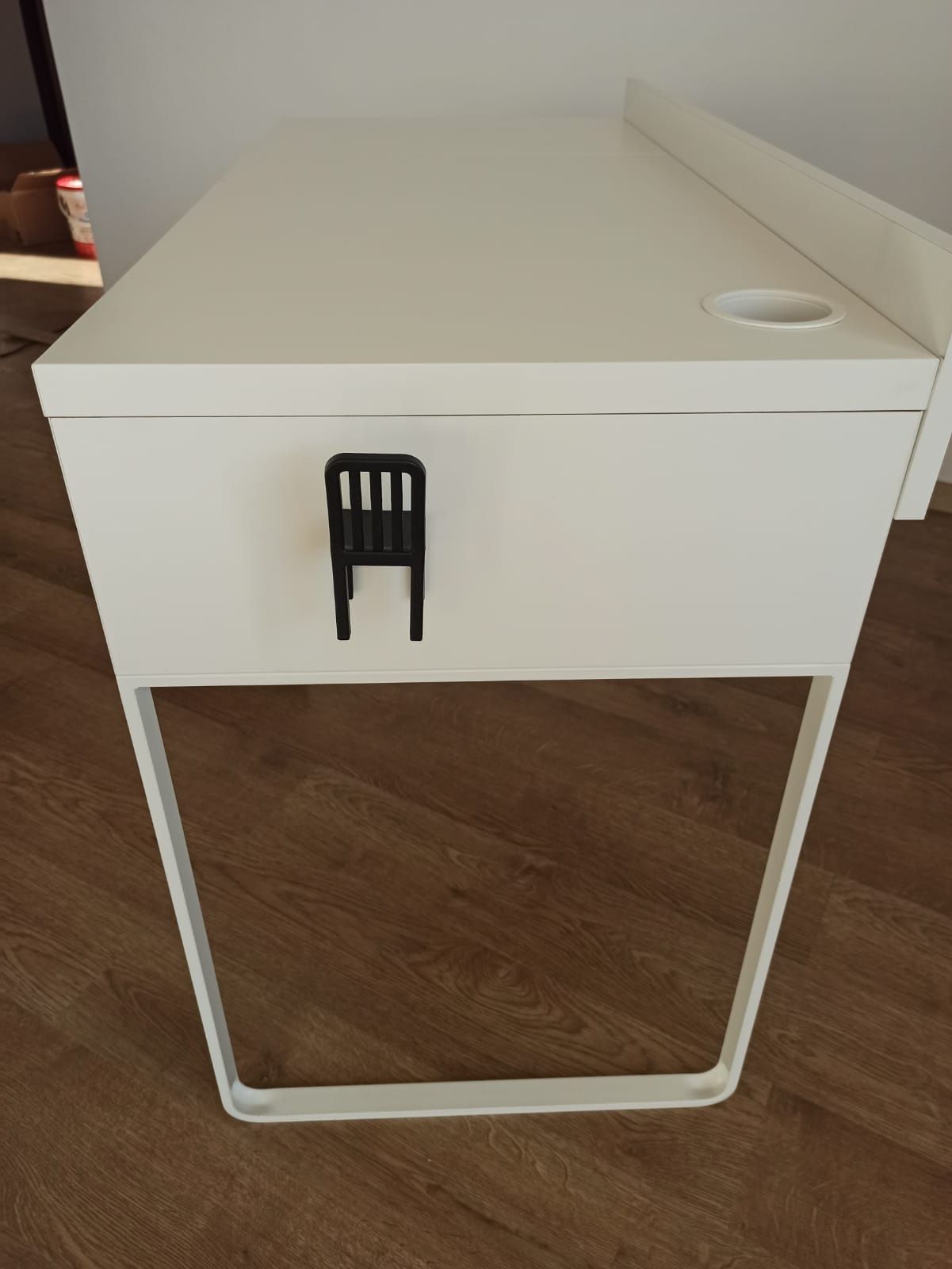 Biurko Ikea Mickie+ komoda Ikea Mickie