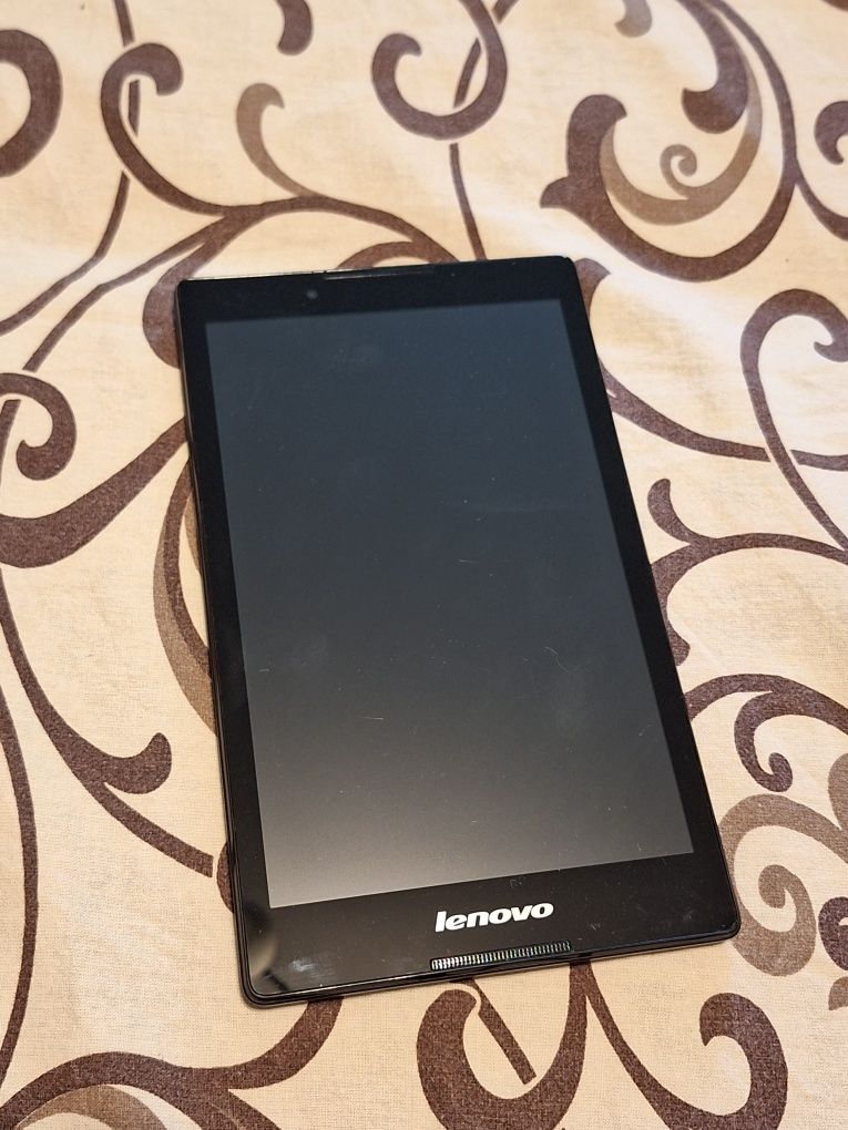 Планшет на деталі Lenovo Tab 2 A8-50F 16GB Black