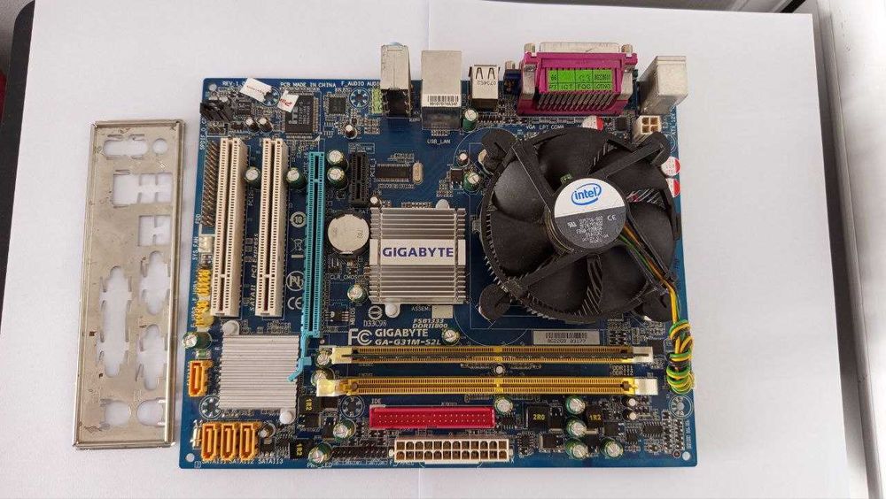Материнска плата ASUS H81M-PLUS Gigabyte GA-G31M-S2L
