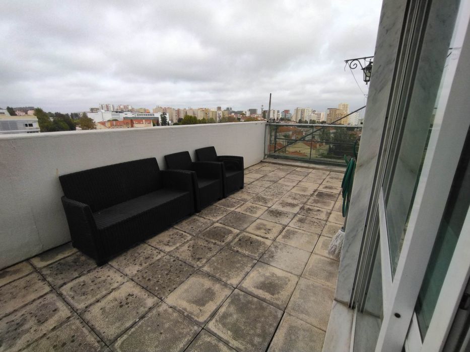 Excelente apartamento T1 mobilado parque das nações, oriente, olivais