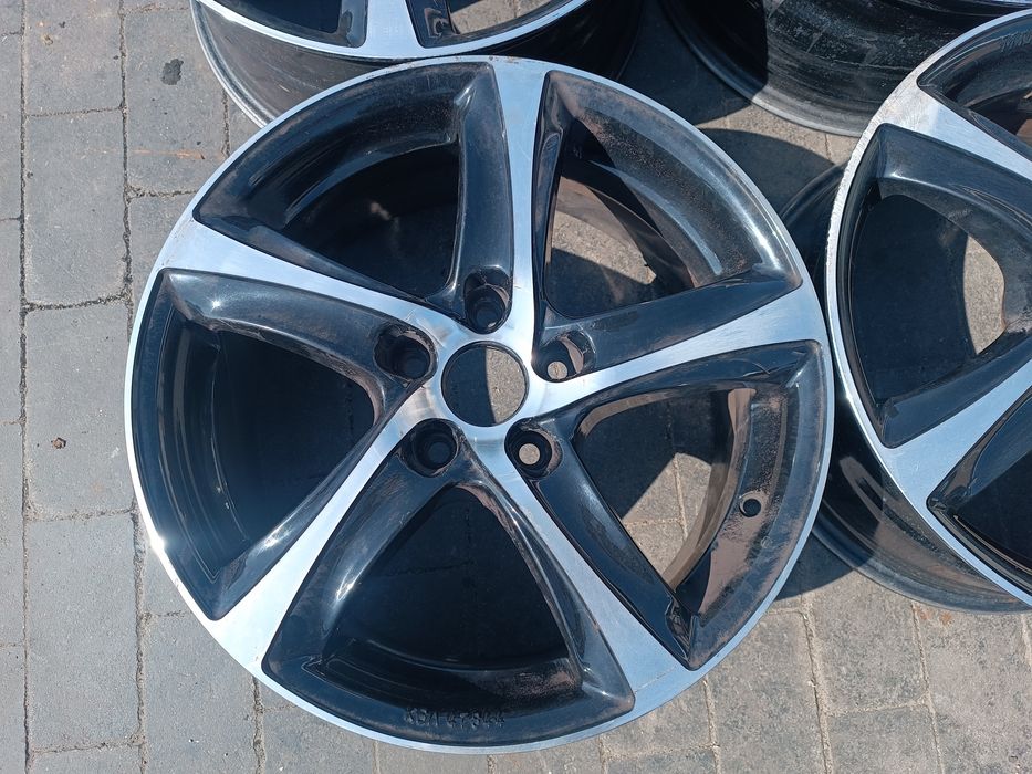 Felgi Alu Audi VW Seat Skoda 5x112 ET47 7.5J17