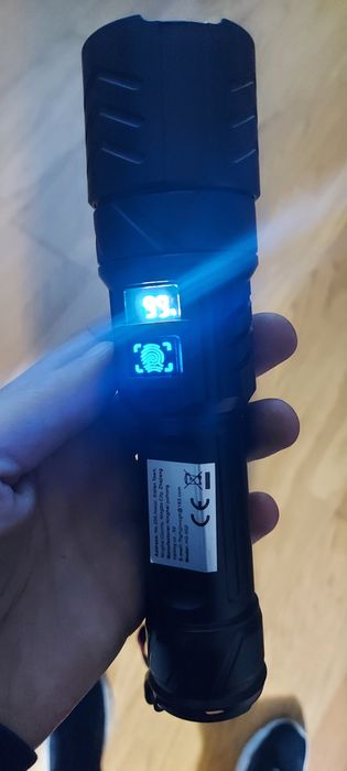 Lanterna tactica LED usb