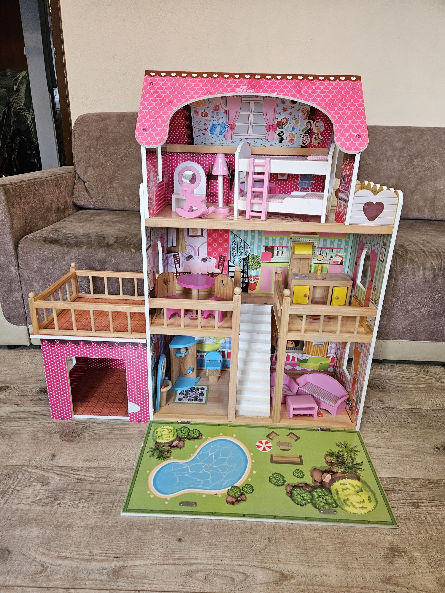 Domek drewniany dla lalek duży z meblami i garażem