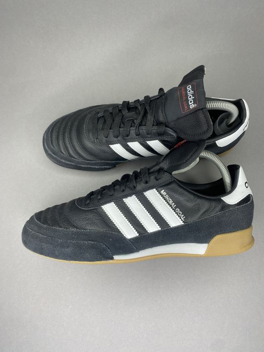 Adidas Mundial шкіряні футбольні футзалки як нові 42 42.5р адідас