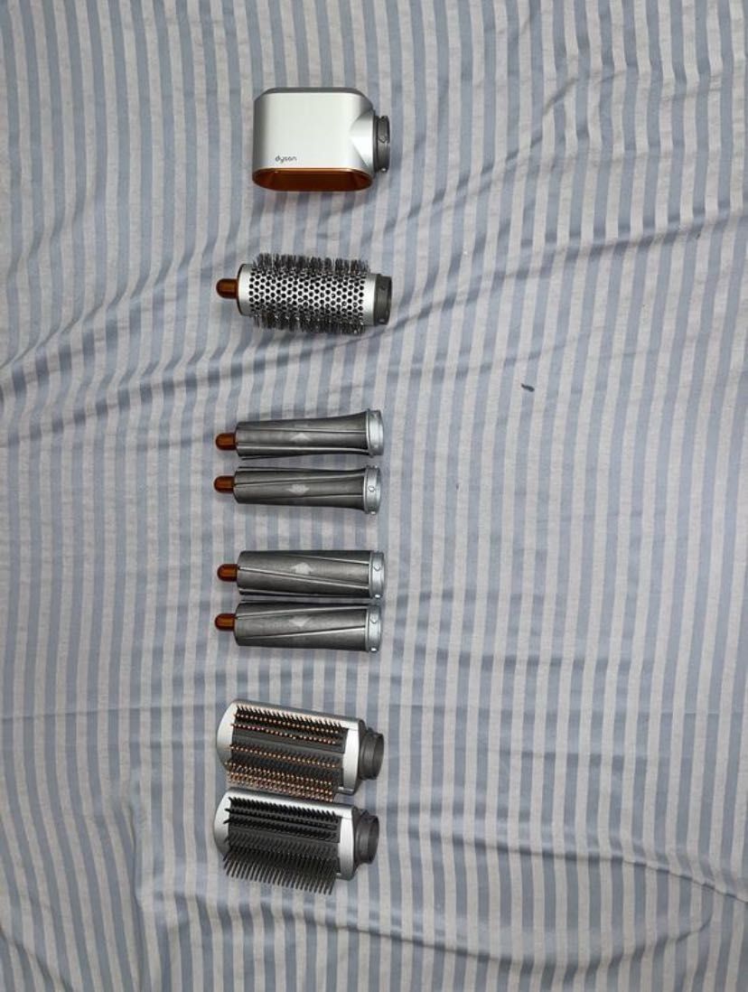 Dyson стайлер фен