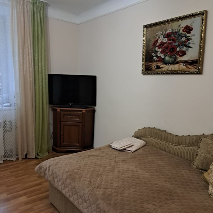 Затишна 2кім.кв.неподалік центру ,на вул.Стрийській , парк культури!