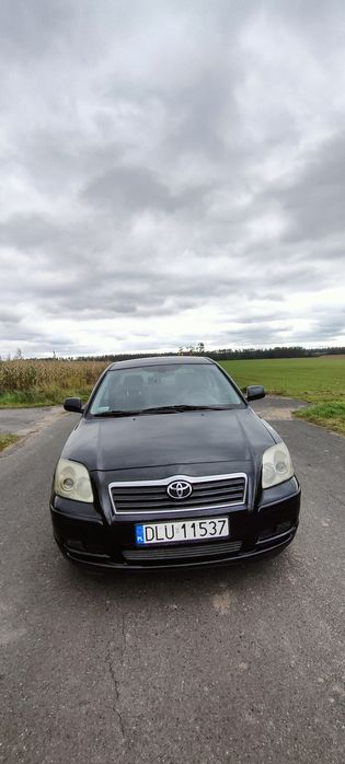 Toyota Avensis sedan 2.0 benzyna