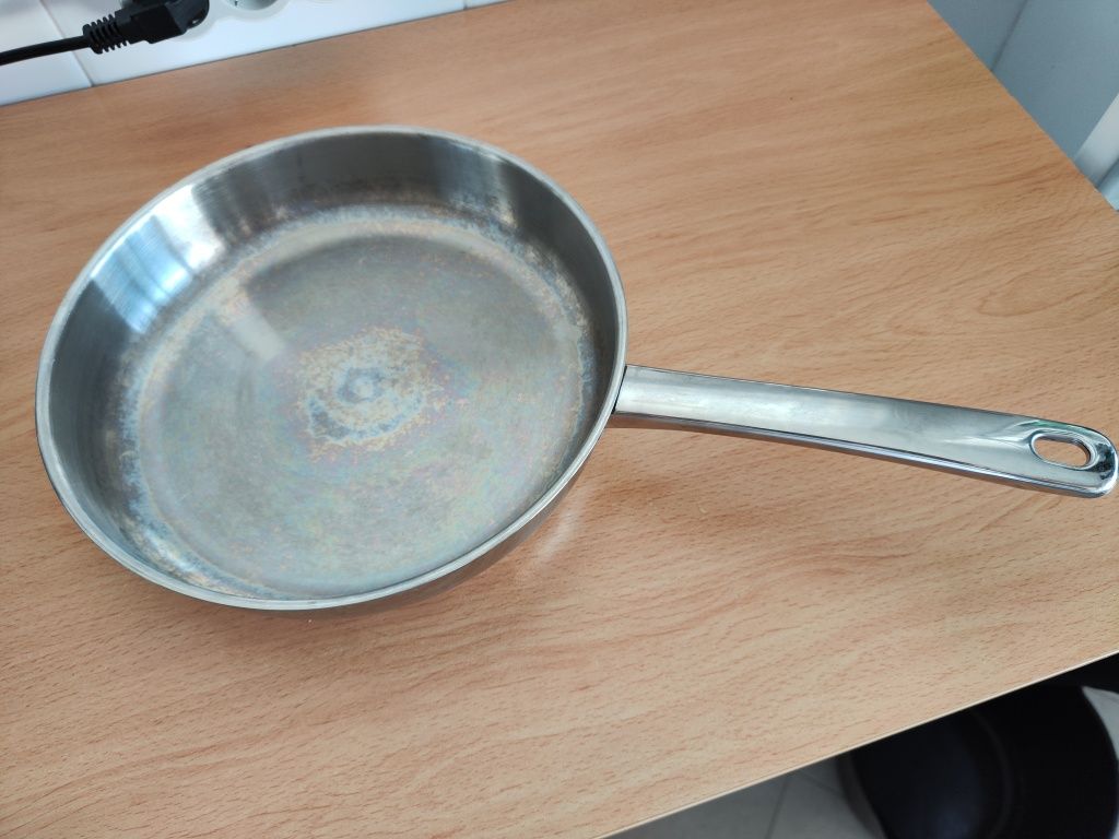 Frigideira Inox Silampos 25 cm – Quase Nova