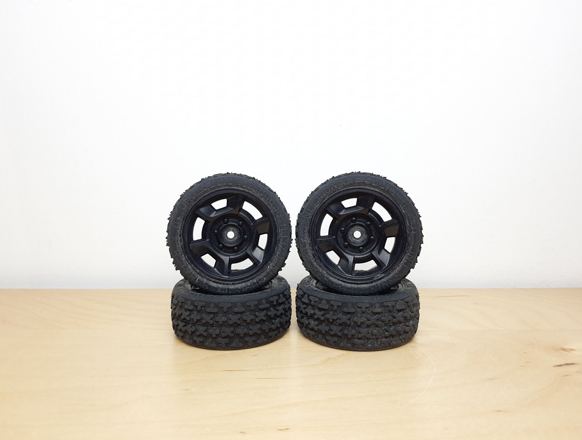 VR Tyres XT Block - koła do modeli rajdowych RC 1:10