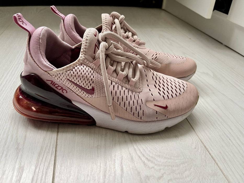 Кросівки жіночі Nike Air Max 270 40 розмір 25,5 см