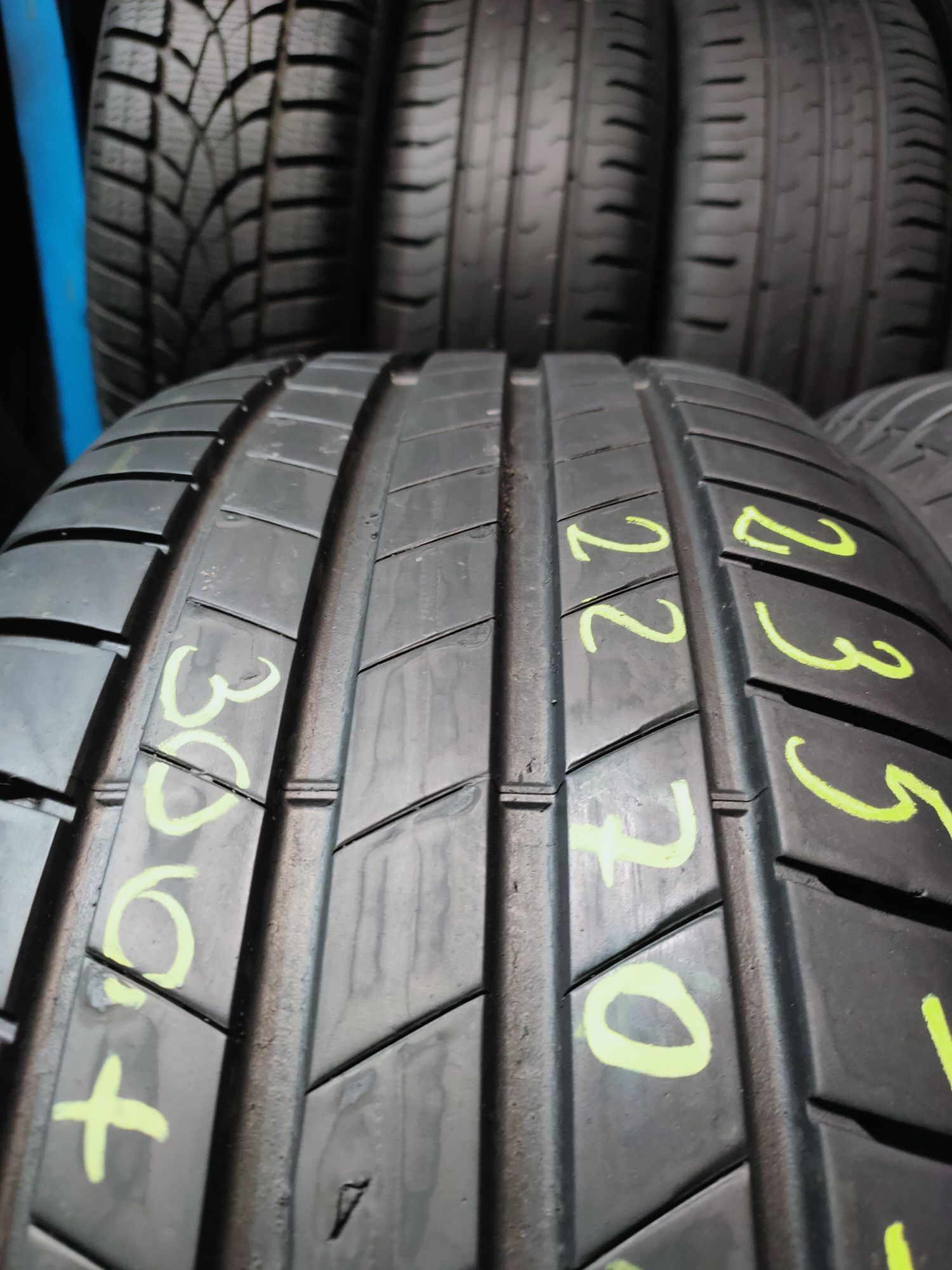 235/55r17 Bridgestone Turanza t005, 2022 7mm DEMO