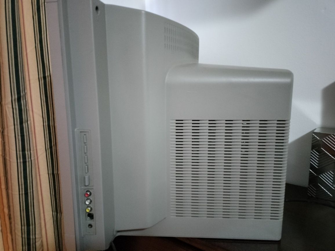 TV Grundig Xentia 21