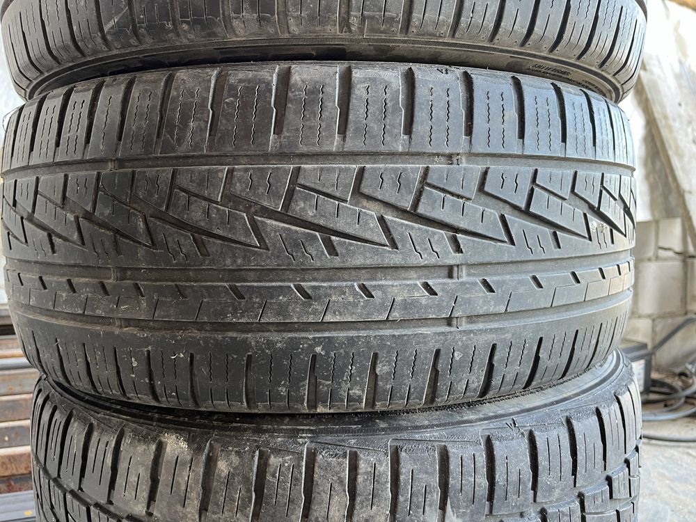 Opony Falken 245/40R19