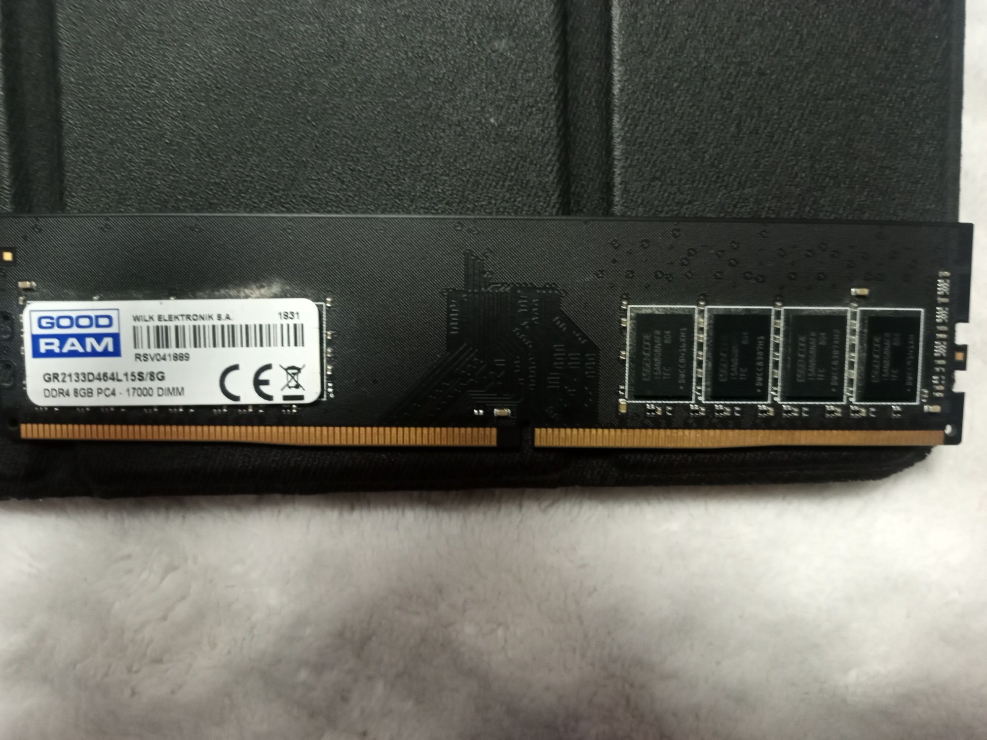 Оперативна пам'ять Goodram DDR4-2133 8GB PC4-17000DIMM (GR2133D464L15S