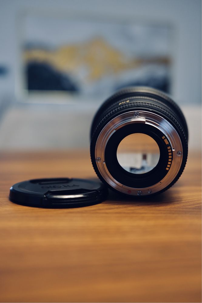 Sigma 50mm f/1.4 EX (Canon mount)