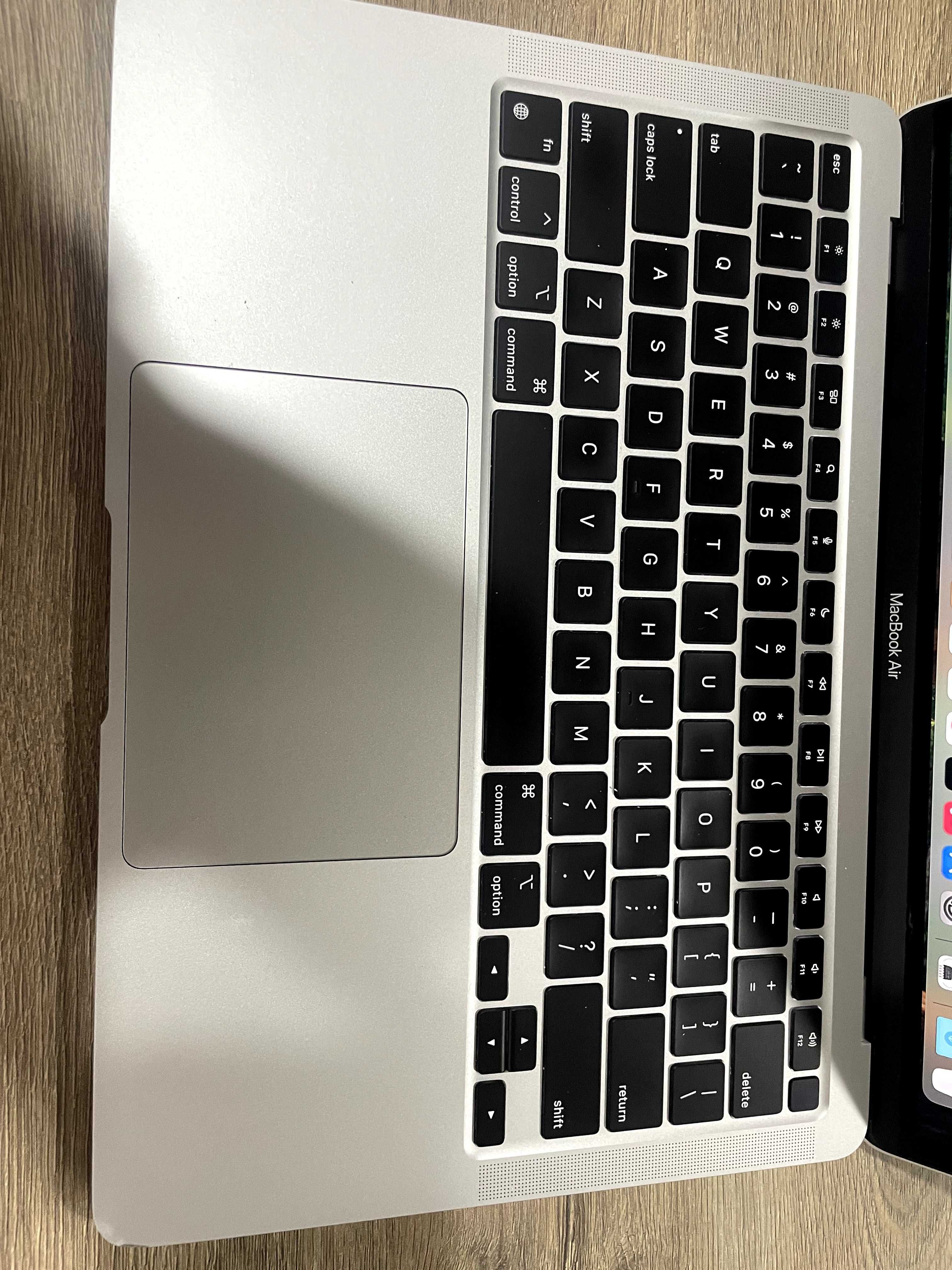 Ноутбук Apple MacBook air 13 M1/16/256 (2021) A2337 Silver