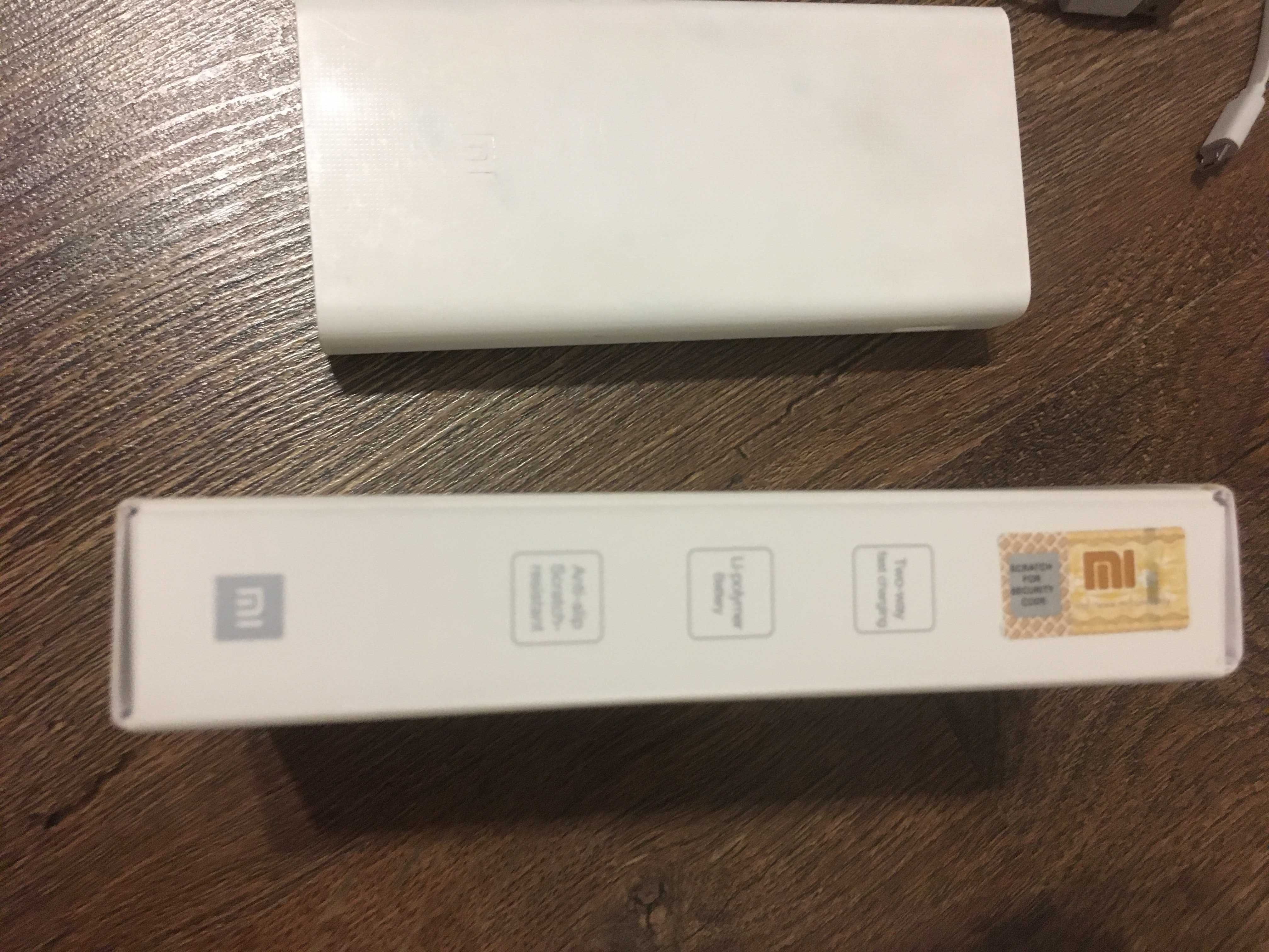 УМБ Xiaomi Mi Power Bank 2C 20000 mAh QC3.0 PLM06ZM White (VXN4220GL)