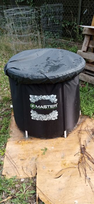 Wanna, beczka, balia lodowa do morsowania