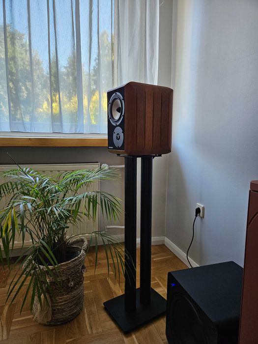 Kultowe kolumny podstawkowe Audiowave 141se + statywy gratis