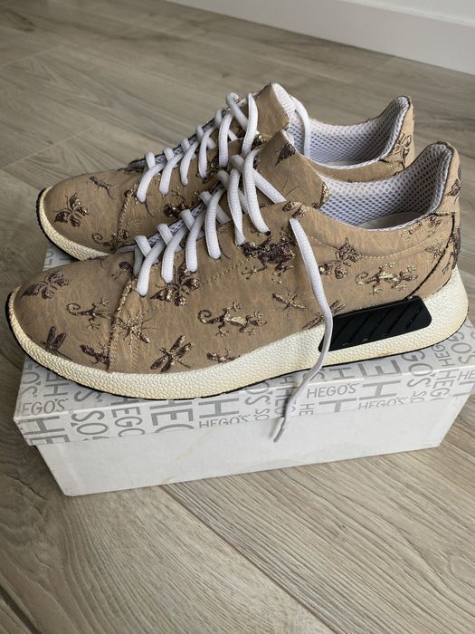 Hegos damskie sneakersy beżowo złote hafty 40