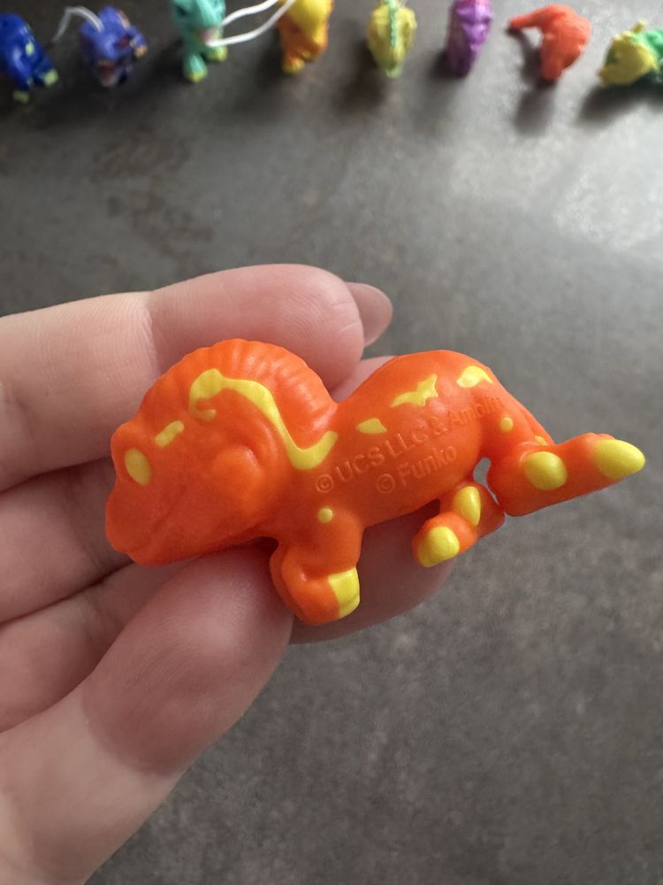 Dinozaur VQ302 Plateosaurus figurka Jurassic World KinderJoy Funko Pop