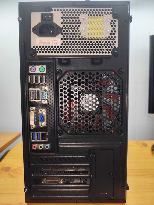 Gamingowy komputer RGB.RX470 8GB,32GB RAM,SSD,1TB HDD+monitor+akcesori